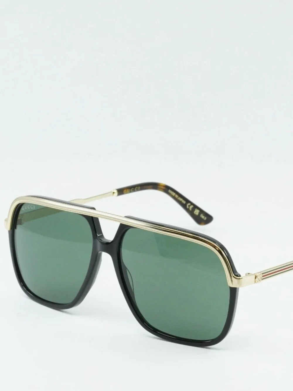 Gucci GG0200S 001 Sunglasses Black Aviator Frame, Green Lenses